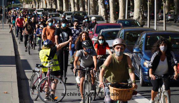 Lee más sobre el artículo Bicifestación: Málaga, enamórate de un CarrilBici 14 de febrero.