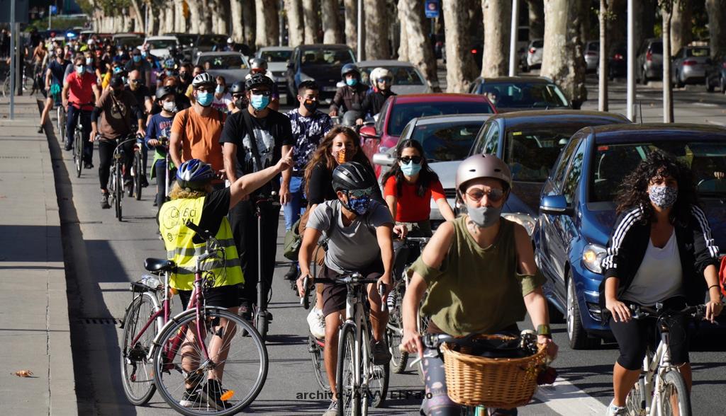 Lee más sobre el artículo Bicifestación: Málaga, enamórate de un CarrilBici 14 de febrero.