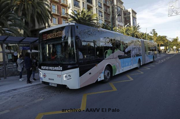 Lee más sobre el artículo La EMT estrena diez ‘mega-autobuses’ con capacidad para más de 150 pasajeros