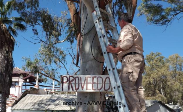 Lee más sobre el artículo La Junta prohíbe el aparcamiento en los Baños del Carmen