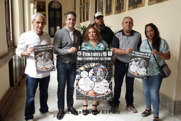 Lee más sobre el artículo La Asociación de Vecinos de El Palo presenta en el Ayuntamiento, el cartel del festival de Cortos.