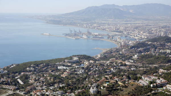 Lee más sobre el artículo Justicia Espacial: la Bahía de Málaga amanece